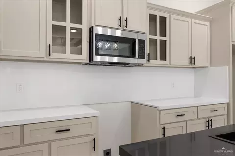 Kitchen - 10209 Espada Dr, Edinburg, TX 78541 photo 2 of 3