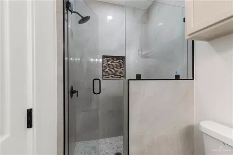 Bath - 10209 Espada Dr, Edinburg, TX 78541 photo 3 of 3