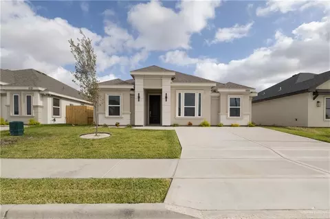 1109 N Altuve Dr, Edinburg, TX 78541