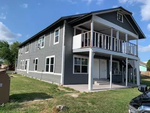 122 W Washington Ave W, Harlingen, TX 78550