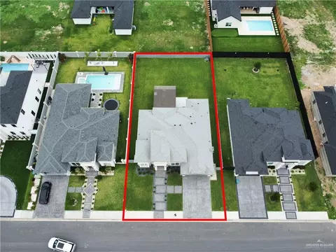 View/Area - 906 Bette St, Pharr, TX 78577 photo 4 of 7