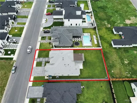 View/Area - 906 Bette St, Pharr, TX 78577 photo 5 of 7