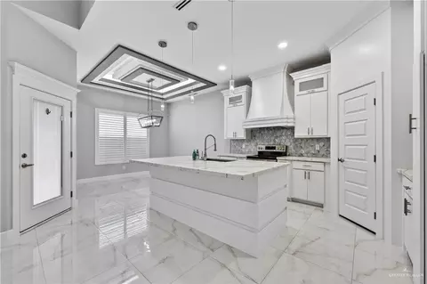 Kitchen - 906 Bette St, Pharr, TX 78577 photo 2 of 2