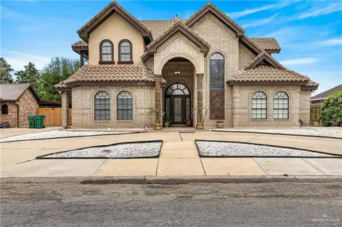 2804 Charlotte Dr, Pharr, TX 78577