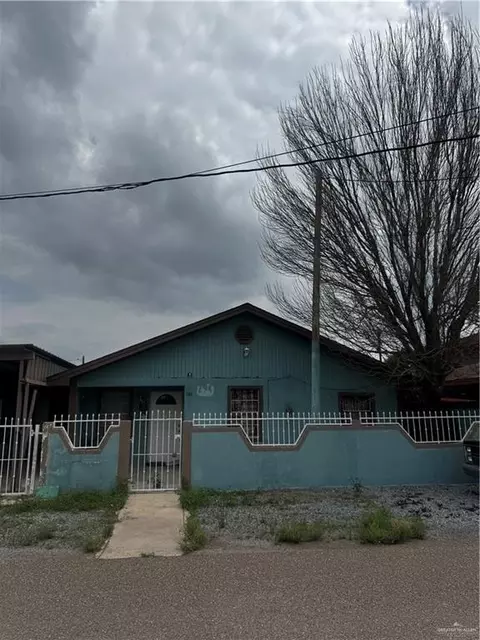 195 Naranjo Ave, Roma, TX 78584