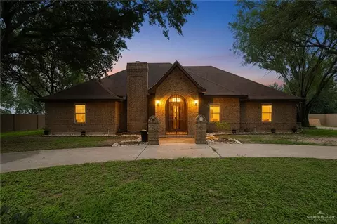 1215 Sioux Rd, Alamo, TX 78516