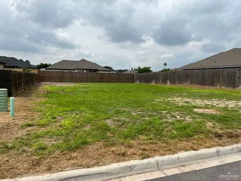 000 Fannin St, Weslaco, TX 78599