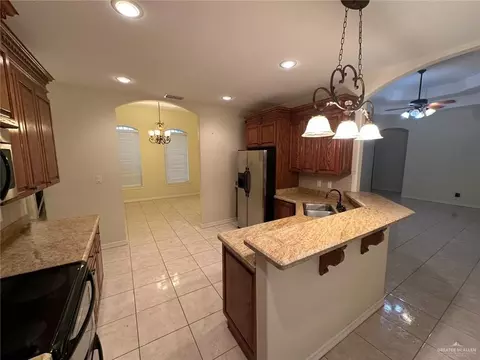 2302 Hitching Post Blvd, Harlingen, TX 78552 photo 12
