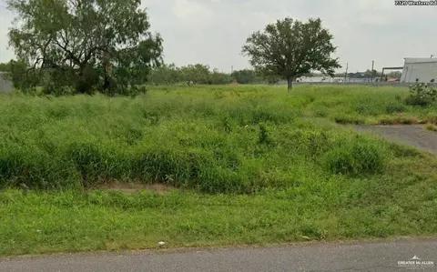 7320 Western Rd, Mission, TX 78574