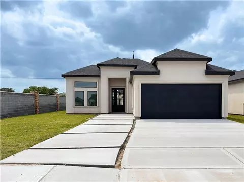 8101 N 51st St, Mcallen, TX 78504