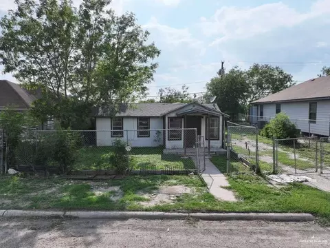 815 Extrumberto Solis Rd, Elsa, TX 78543