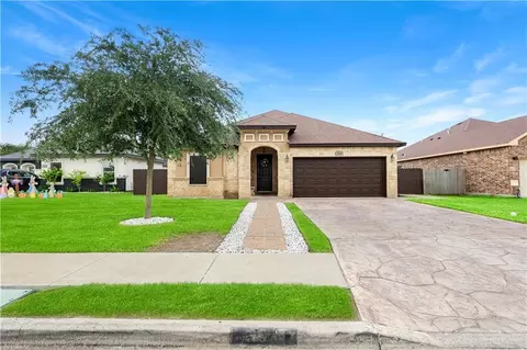 306 Los Laureles Dr, San Juan, TX 78589