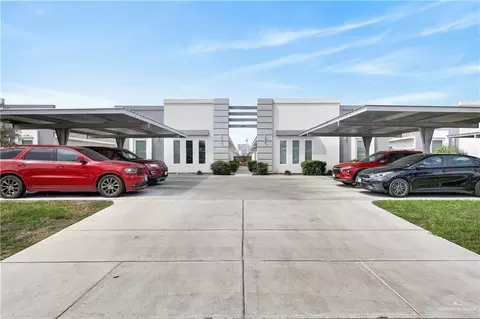 2915 W Driftwood St, Edinburg, TX 78541
