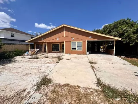 324 San Vicente Dr, Alamo, TX 78516