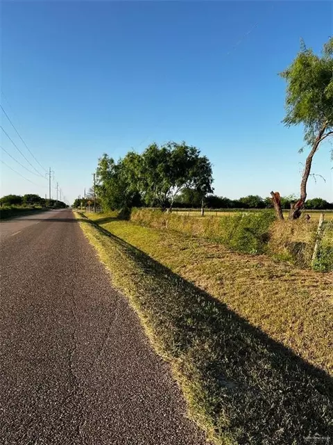 9380 Iowa Rd, Mission, TX 78574