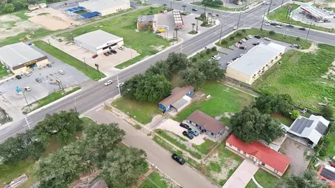 1101 Oak Ave, Alamo, TX 78516