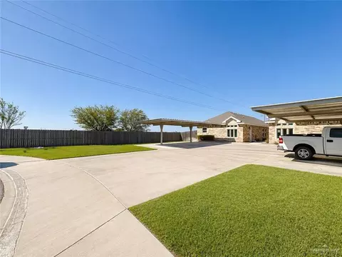 4901 N Winona Dr, Pharr, TX 78577