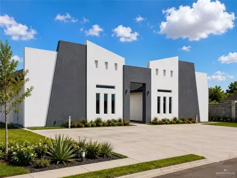 1208 Woodland Ave, Pharr, TX 78577