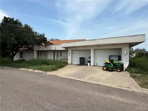 1715 River Bend Dr, Mission, TX 78572
