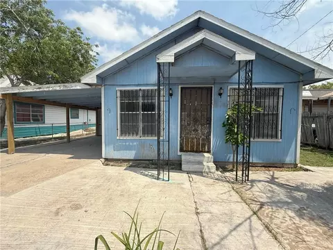 Exterior - 353 E Dicker Dr, Pharr, TX 78577 photo 2 of 4