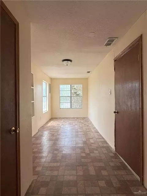 Entry Way - 353 E Dicker Dr, Pharr, TX 78577 photo 1 of 2