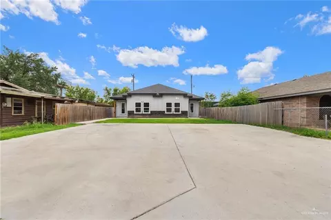 913 W Hackberry Ave, Alamo, TX 78516
