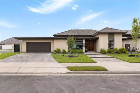 1713 S Queen St, Edinburg, TX 78539