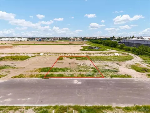 7708 N 13th St, Mcallen, TX 78504