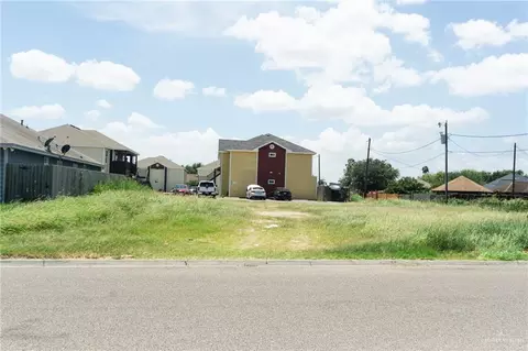 217 N Linares St, Mission, TX 78573