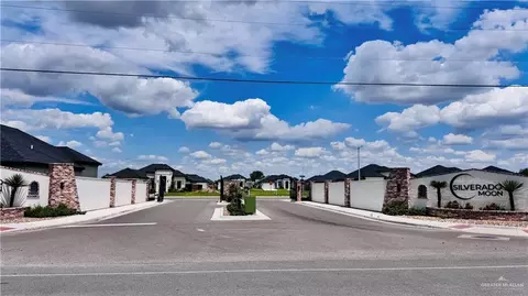 8100 N 51st St N, Mcallen, TX 78504