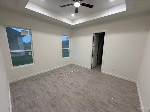 10125 Espada Dr, Edinburg, TX 78541 photo 4