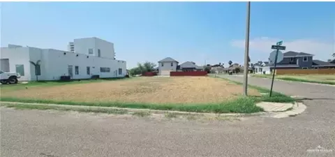 608 New Orleans Cir, Pharr, TX 78577