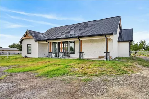 Exterior - 463 Eldora Rd, Donna, TX 78537 photo 2 of 4