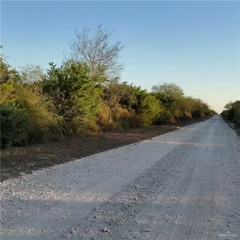 00 Cr 313, Encino, TX 78353