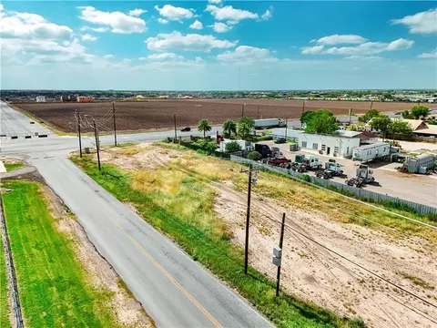 9519 S Jackson Rd, Pharr, TX 78577 photo 3