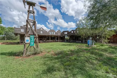 Exterior - 220 Delmita Rd, Delmita, TX 78536 photo 3 of 6