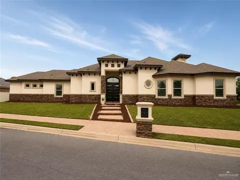2704 Willow St, Pharr, TX 78577
