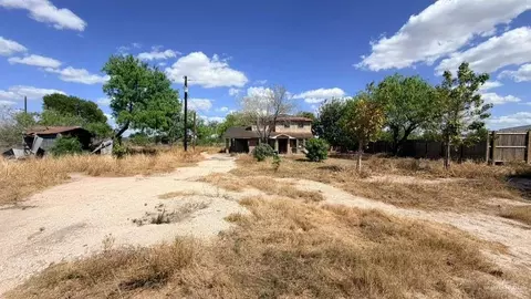 1524 W Hi Line Rd, Pharr, TX 78577