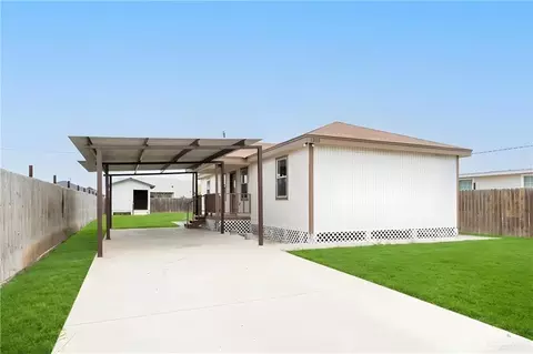 1315 Carlos Dr, Alamo, TX 78516