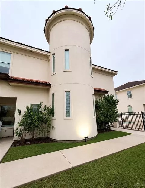 1412 E Keeton Ave #15, Mcallen, TX 78503
