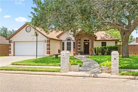 871 S Quail Hollow Dr, Weslaco, TX 78596