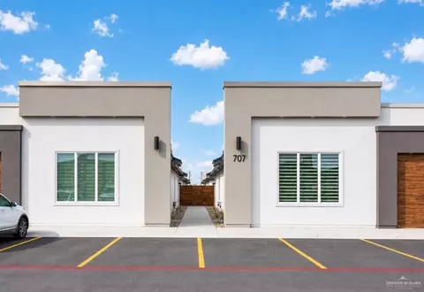 707 Coves Ln #1, Weslaco, TX 78599