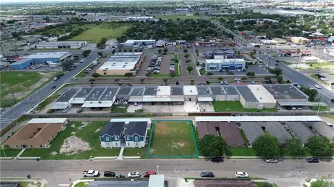 807 Los Tesoros Dr, Pharr, TX 78577
