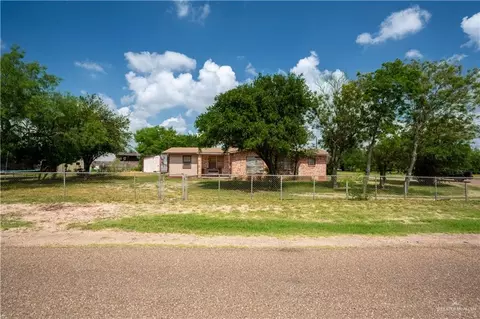 114 Guadalupe Flores Rd, Sullivan City, TX 78595