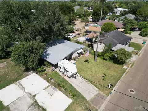 109 E Mcdonald Ave, Pharr, TX 78577 photo 2