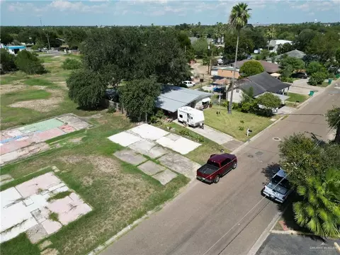 109 E Mcdonald Ave, Pharr, TX 78577 photo 4