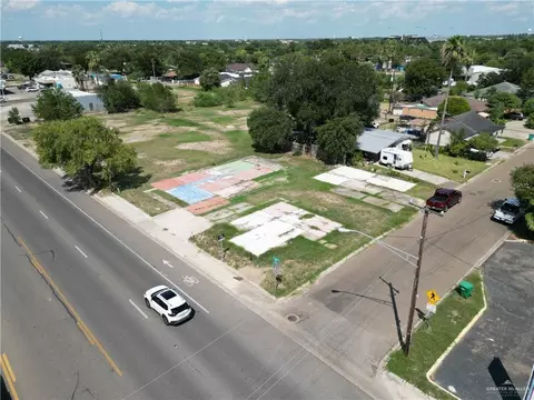 113 E Mcdonald Ave, Pharr, TX 78577 photo 3
