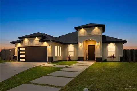 903 Thomas Ln, Alamo, TX 78516