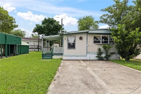 9 Indian Lake Dr, Los Fresnos, TX 78566