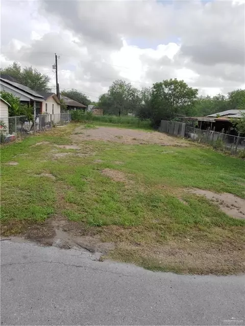 2826 Hackberry St, Weslaco, TX 78596
